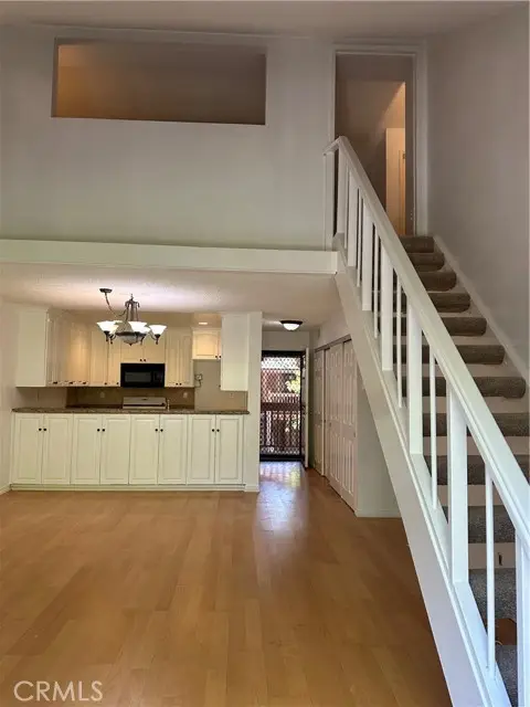 7101 Farralone Avenue  #135, Canoga Park, CA 91303