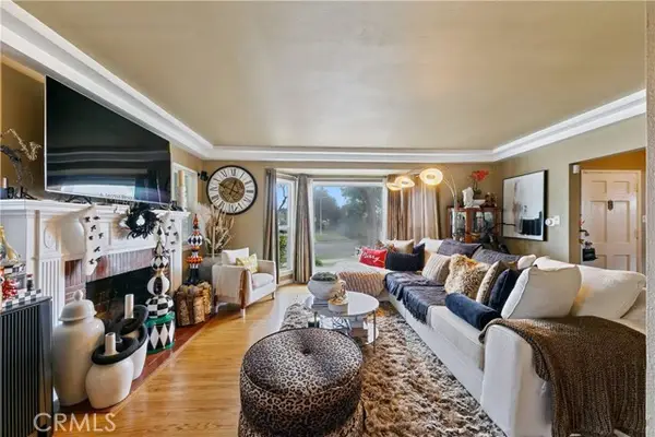 3907 Edgehill Drive, Los Angeles, CA 90008