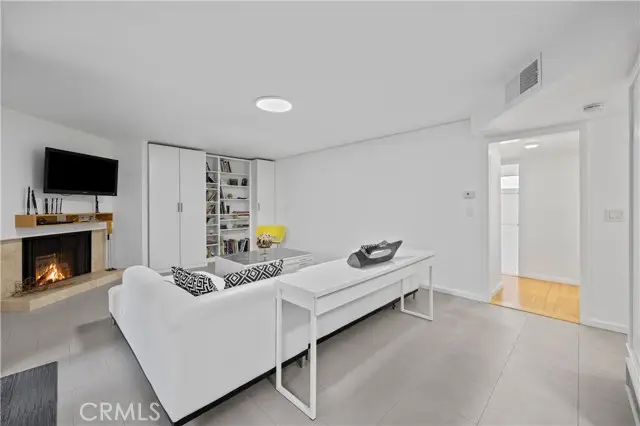 14960 Victory  #102, Van Nuys, CA 91411 - Image #1