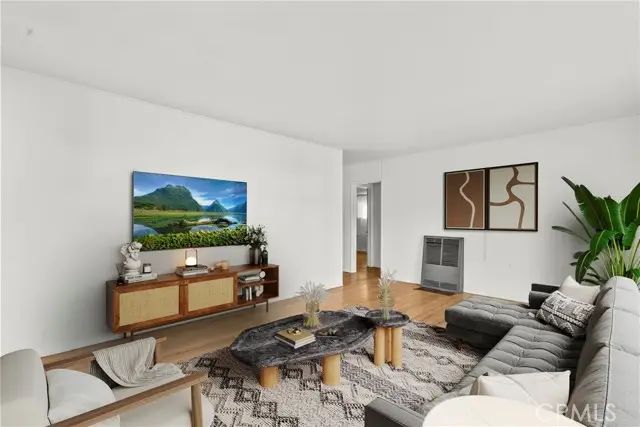 16731 Victory, Van Nuys, CA 91406 - Image #2