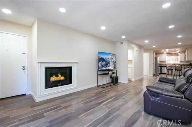 26922 Flo, Canyon Country, CA 91351 - #1