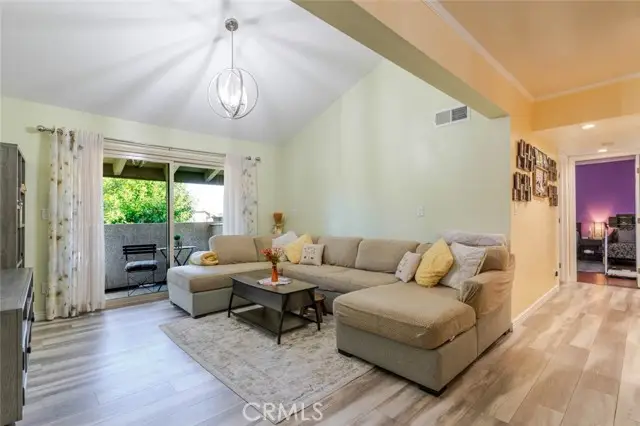 10636 Woodley Avenue  #54, Granada Hills, CA 91344 - #3