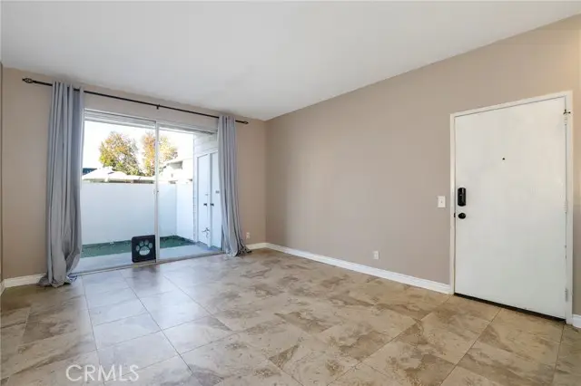 27614 Susan Beth Way  #F, Saugus, CA 91350 - Image #3