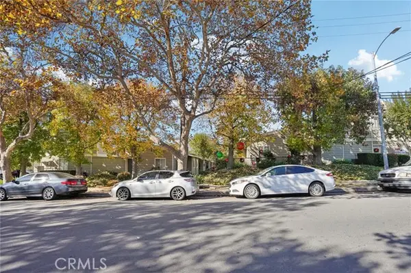 11377 Osborne, Sylmar, CA 91342