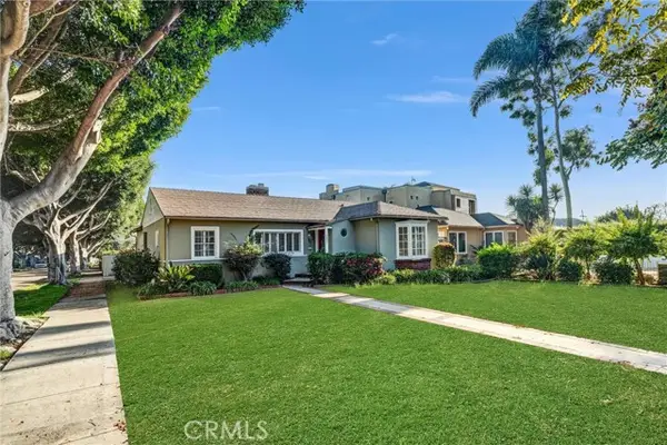 2832 Washington, Santa Monica, CA 90403