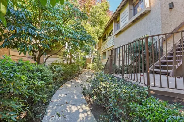 10237 De Soto, Chatsworth, CA 91311