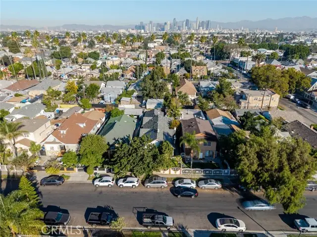 811 43rd Place, Los Angeles, CA 90011 - Image #2