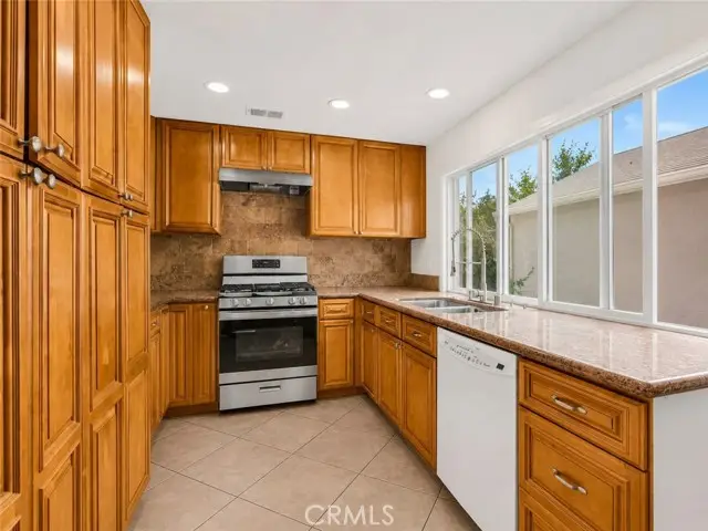 25790 Parada, Valencia, CA 91355 - #2