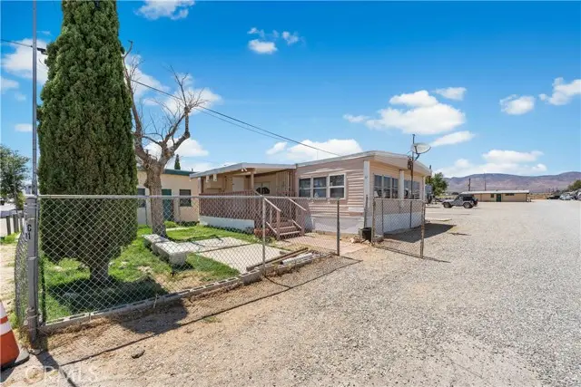 2121 Nadeau, Mojave, CA 93501 - #3