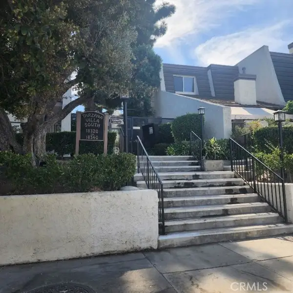 18326 Collins Street  #F, Tarzana, CA 91356