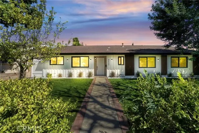 8400 Chimineas Avenue, Northridge, CA 91325 - Image #3