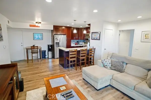 24439 Leonard Tree  #102, Newhall, CA 91321