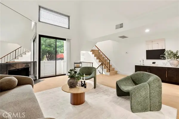 6540 Hayvenhurst  #15, Van Nuys, CA 91406