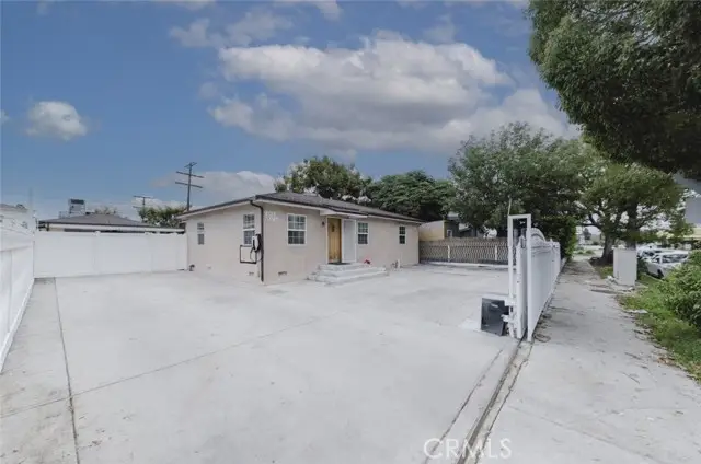 6410 Goodland Avenue, North Hollywood, CA 91606 - #3