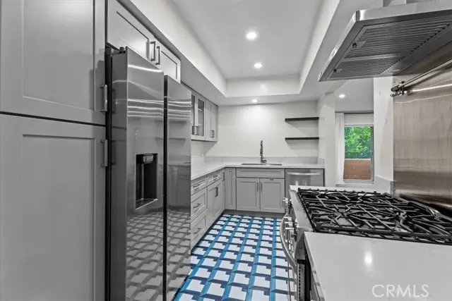 6752 Hillpark  #303, Los Angeles, CA 90068 - #1