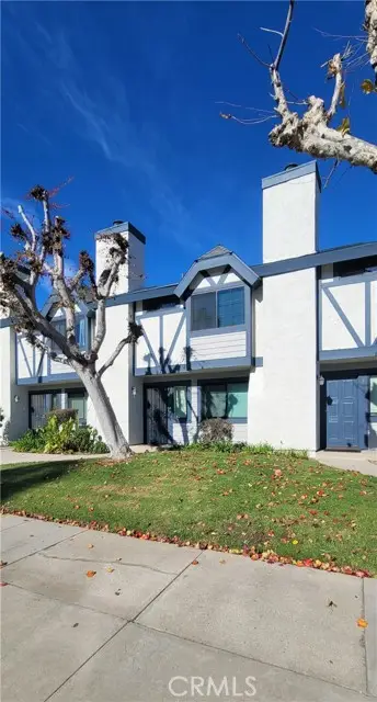 19221 Sherman Way  #6, Reseda, CA 91335 - Image #2