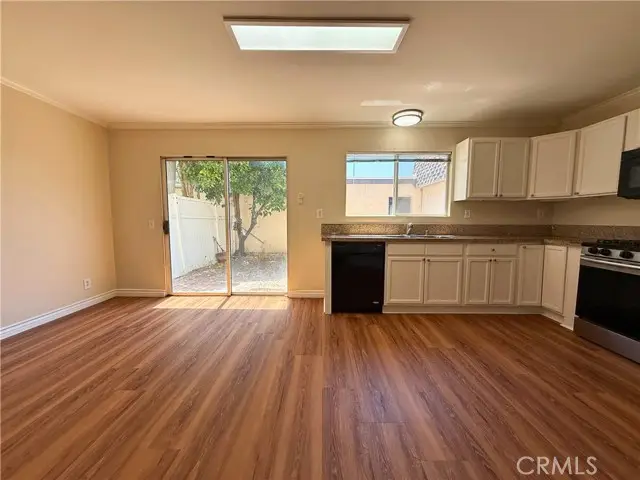 6511 Wystone Avenue  #4, Reseda, CA 91335 - #1