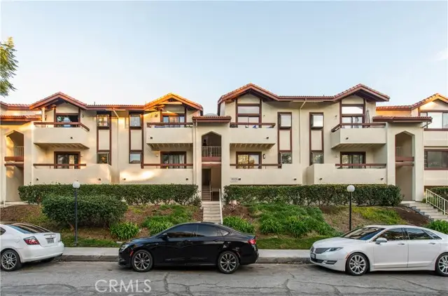 18028 Saratoga  #557, Canyon Country, CA 91387 - Image #2