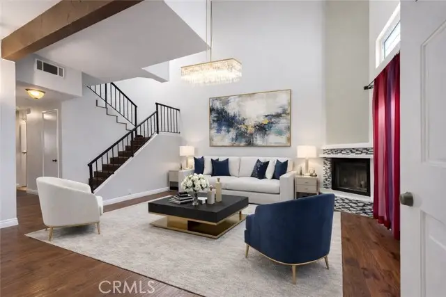 6323 Reseda Blvd  #13, Tarzana, CA 91335 - #3