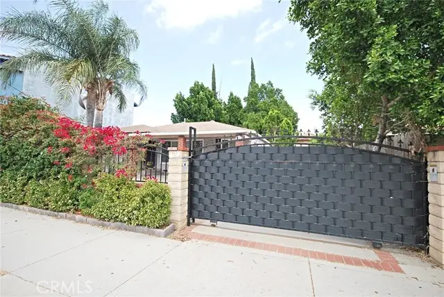 10622 Zelzah, Granada Hills, CA 91344 - #3