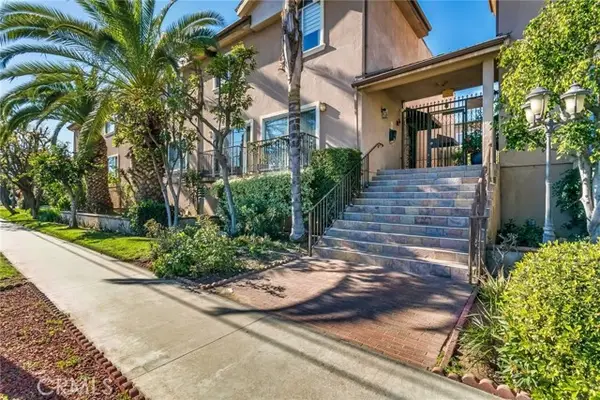 6525 Woodman Avenue  #11, Van Nuys, CA 91401