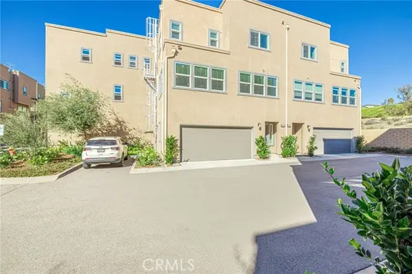 12800 Watt Lane  #D, Sylmar, CA 91342