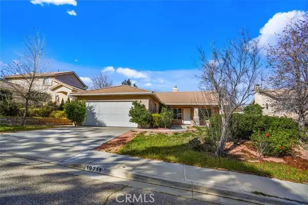 19711 Skyview Court, Canyon Country, CA 91351