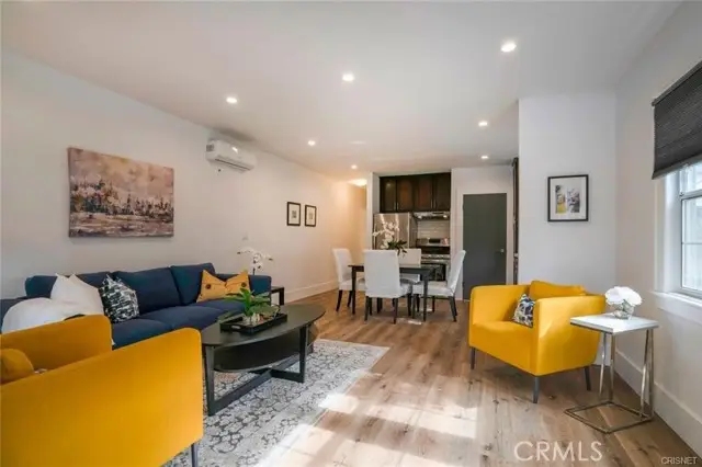 908 Victoria Avenue, Venice, CA 90291 - #2