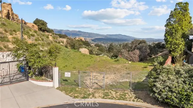 22882 Trigger st, Chatsworth, CA 91311 - #3