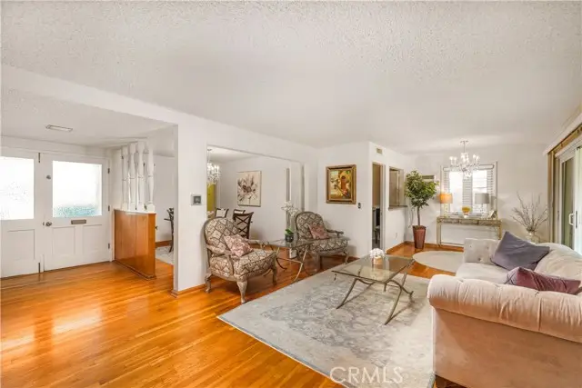 6922 Woodlake Avenue, West Hills, CA 91307 - Image #2