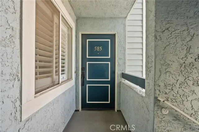 20305 Rue Crevier  #585, Canyon Country, CA 91351 - Image #2