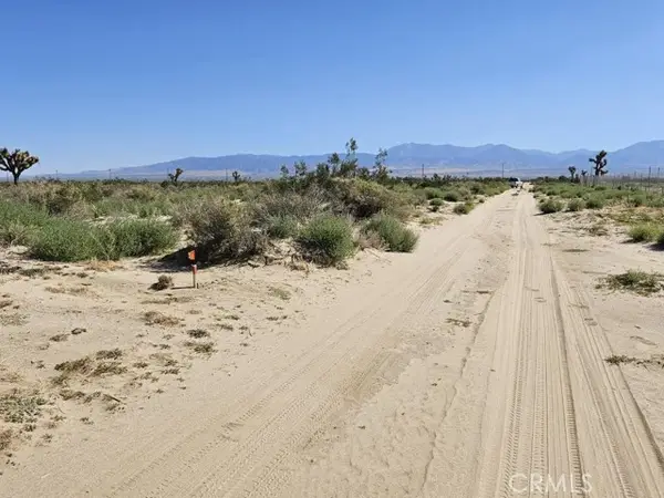 173 Vac Corner Avenue Q4/173 Ste, Palmdale, CA 93591