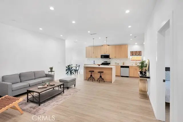 14868 Envoy, Sylmar, CA 91342 - Image #3