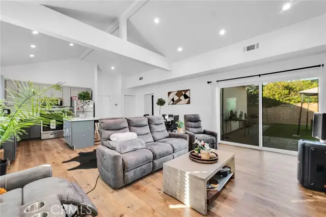 6118 Ethel Avenue, Van Nuys, CA 91401 - #1