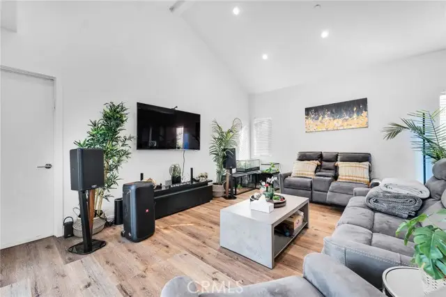 6118 Ethel Avenue, Van Nuys, CA 91401 - #3