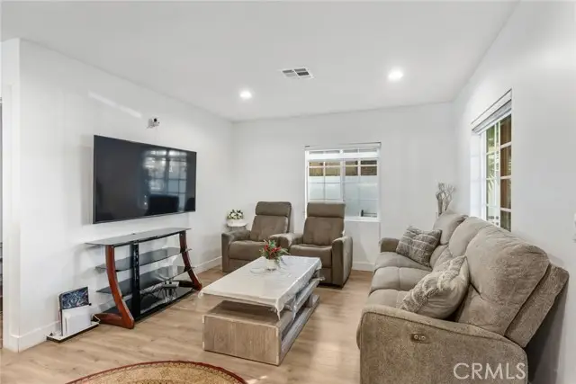 1010 Mariposa, Glendale, CA 91205 - Image #3