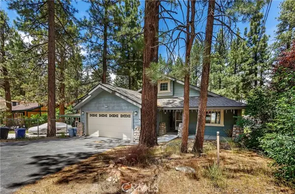 329 Sherwood Boulevard, Big Bear City, CA 92314