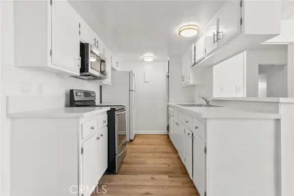 8649 Sunland Boulevard  #5, Sun Valley, CA 91352