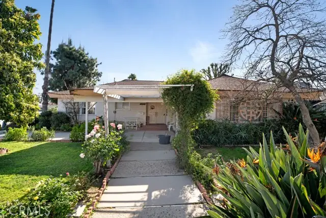 16402 Sunburst st, North Hills, CA 91343 - #3