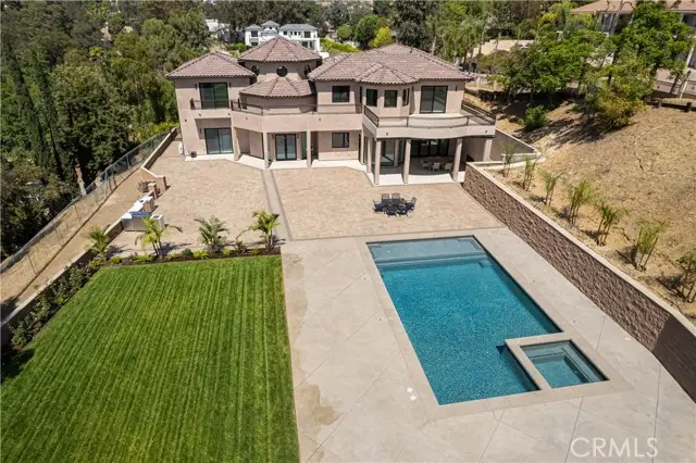 10521 Mary Bell Avenue, Sunland, CA 91040 - #3
