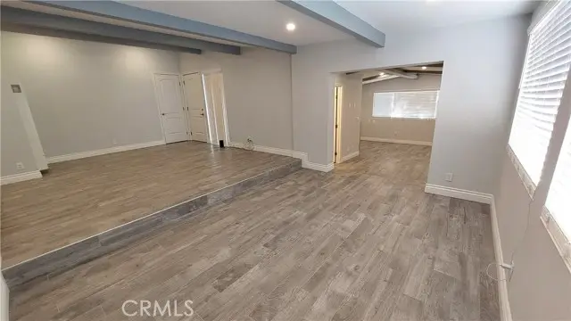 8649 Cantaloupe Avenue, Panorama City, CA 91402 - Image #3