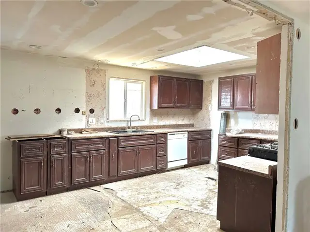 21801 Mesquite, California City, CA 93505 - #2