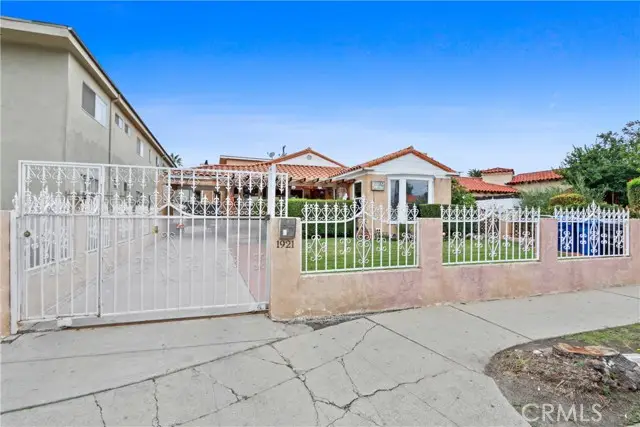 1921 Chariton Street, Los Angeles, CA 90034 - #2