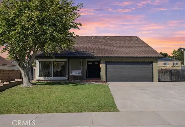 28975 Lotusgarden Dr, Canyon Country, CA 91387 - #1