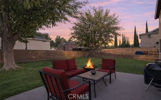 28975 Lotusgarden Dr, Canyon Country, CA 91387 - #2
