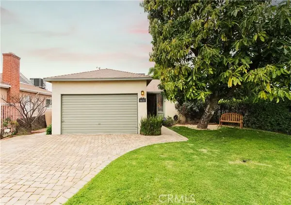 6631 Densmore, Van Nuys, CA 91406