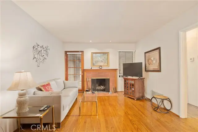 6631 Densmore, Van Nuys, CA 91406 - Image #3