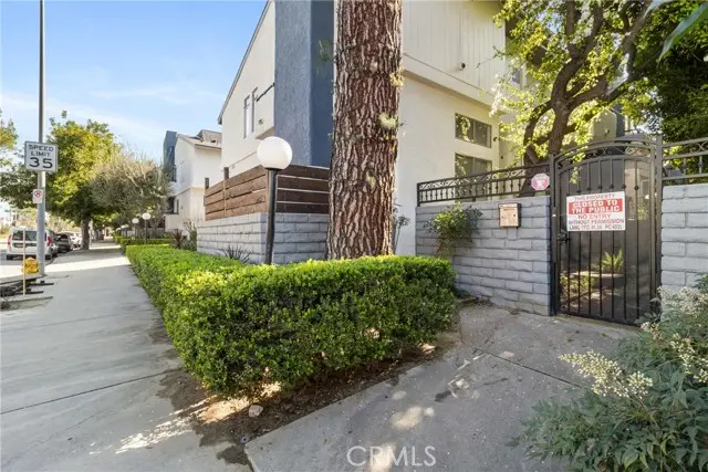 12380 Chandler, Valley Village, CA 91607 - #1