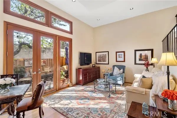 12380 Chandler  #D, Valley Village, CA 91607