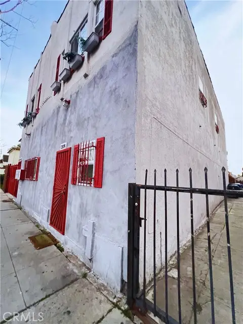 7319 Normandie, Los Angeles, CA 90044